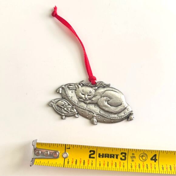 Madison Ave Night Before Christmas NotA Creature Was Stirring Cat Mouse Ornament - Picture 3 of 7